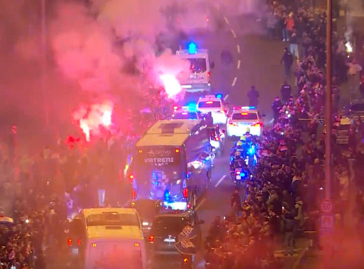 Hrvatske fudbalere u Zagrebu dočekalo 80.000 navijača