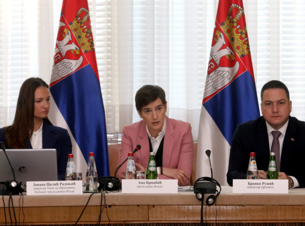 Branko Ružić: Obrazovni sistem Srbije obezbeđuje jednak pristup za svu decu