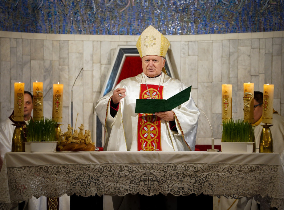 Beogradski nadbiskup služio božićnu misu u crkvi Krista Kralja u Beogradu