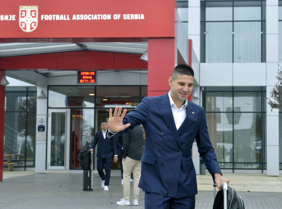 Mitrović se priključio treninzima Fulama, Al Hilal sad "napada" Osimena