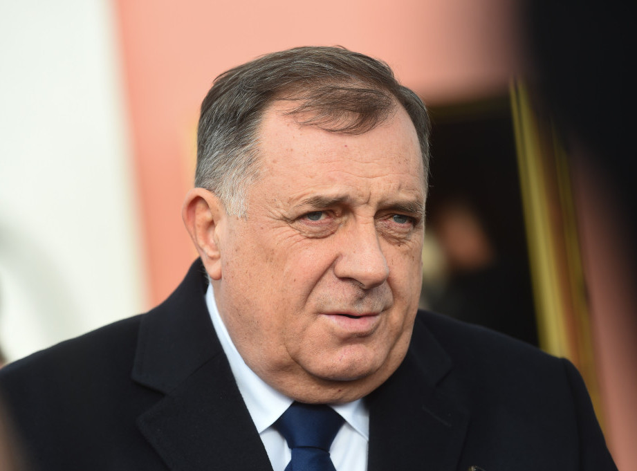 Dodik: Rezolucija o Srebrenici pokazuje koliko je sve prekriveno lažima