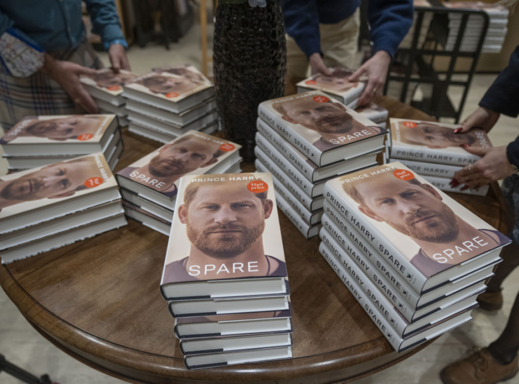 Memoari princa Harija pušteni u prodaju