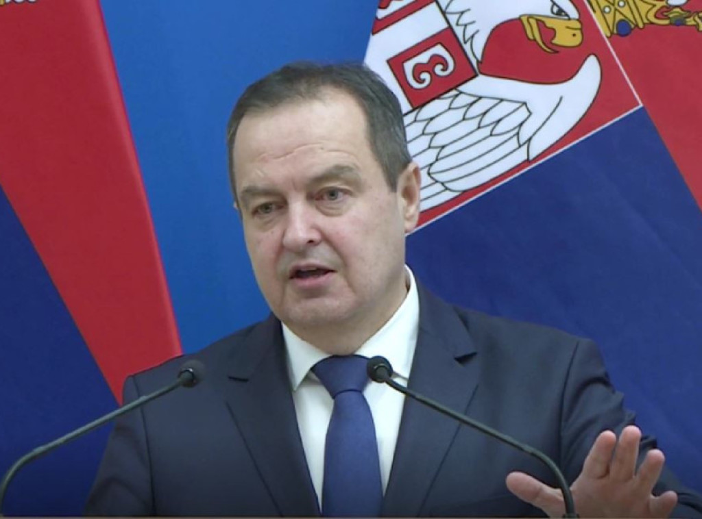 Dačić: Podržavam Vučićev stav da Srbija ima "crvene linije" u vezi sa KiM