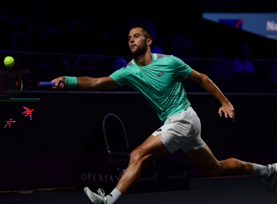 Djere defeats Shelton to advance to Wimbledon third round