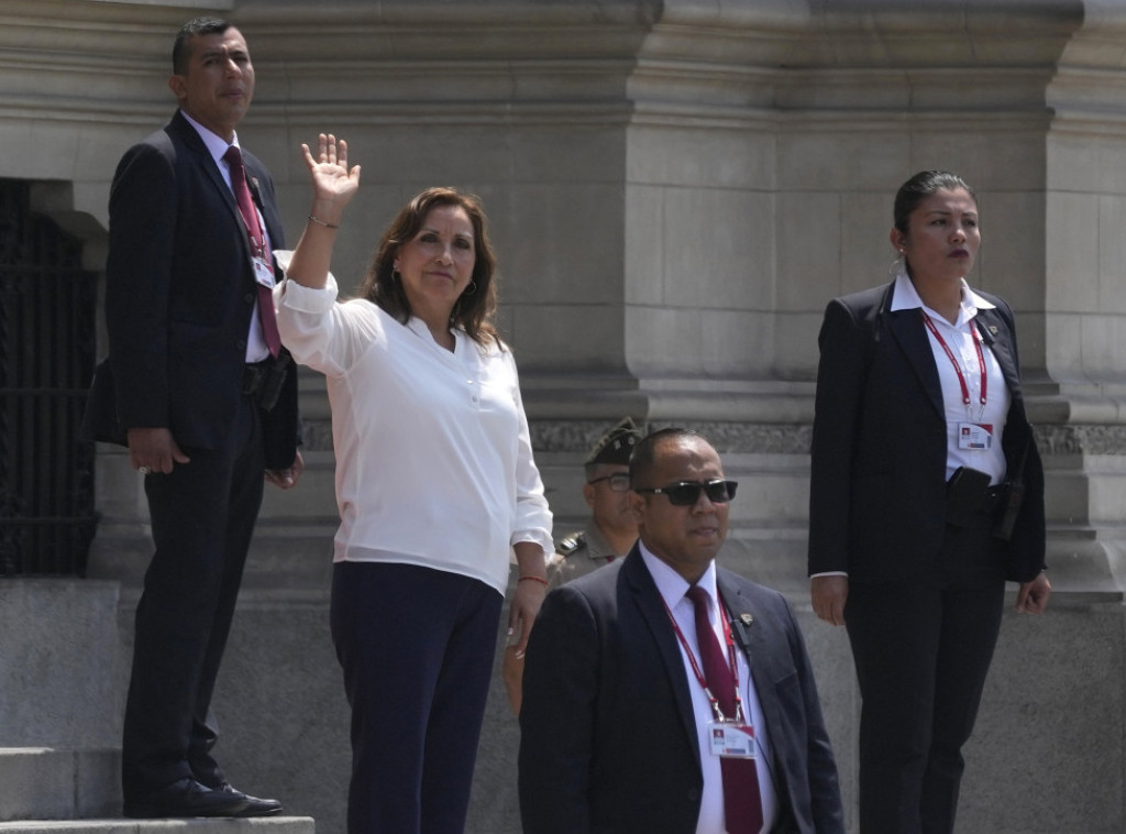 Glavni tužilac Perua pokrenuo istragu protiv predsednice Boluarte, premijera i dva ministra zbog višenedeljnih sukoba