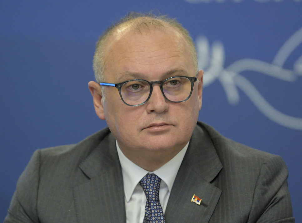 Vesić: Ove godine bi trebalo da počne naplata putarine za kamione na putevima nižeg reda, cilj očuvanje infrastrukture