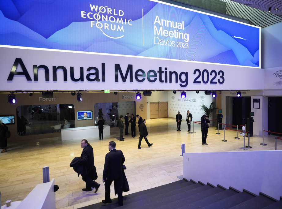 Ankete sprovedene uoči foruma u Davosu najavljuju globalnu recesiju u 2023.