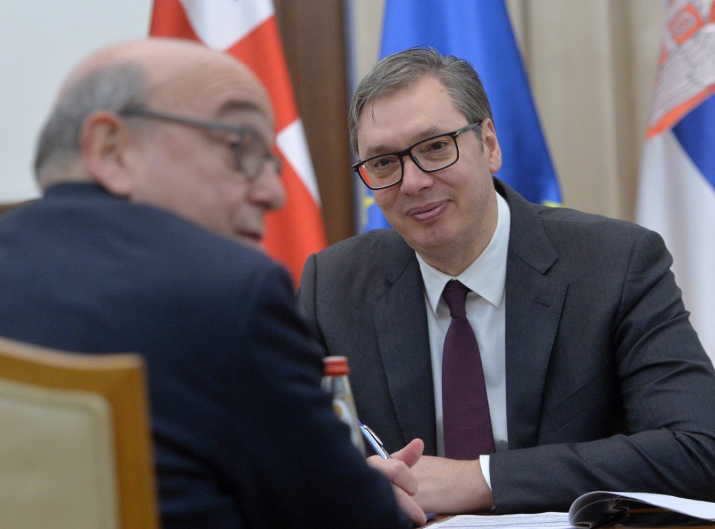 Vucic meets with Peach