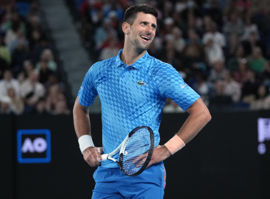 Djokovic through to Australian Open third round
