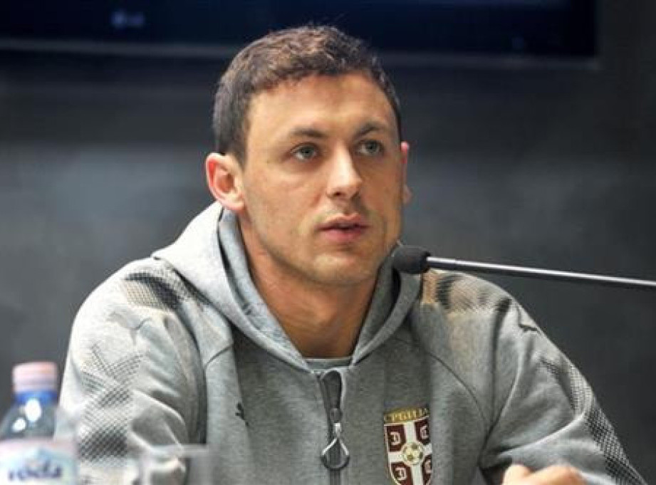 Srpski fudbaler Nemanja Matić napustio Romu i potpisao za Ren
