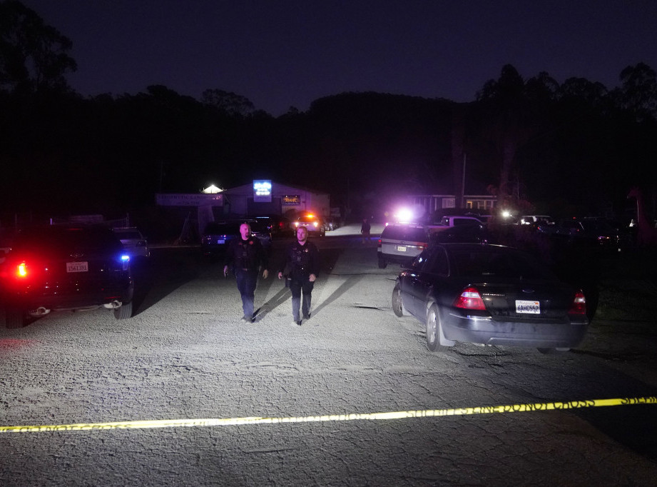 Kalifornija: Treća masovna pucnjava za tri dana, jedna osoba ubijena na pumpi