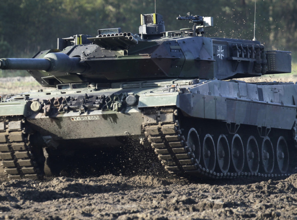 Nemačka vlada odobrila slanje tenkova "leopard 2" Ukrajini