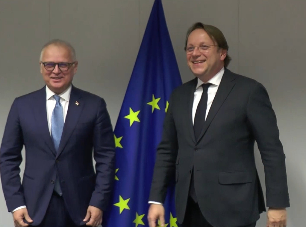 Vesić sa Varheljijem razgovarao o rekonstrukciji regionalnih pruga