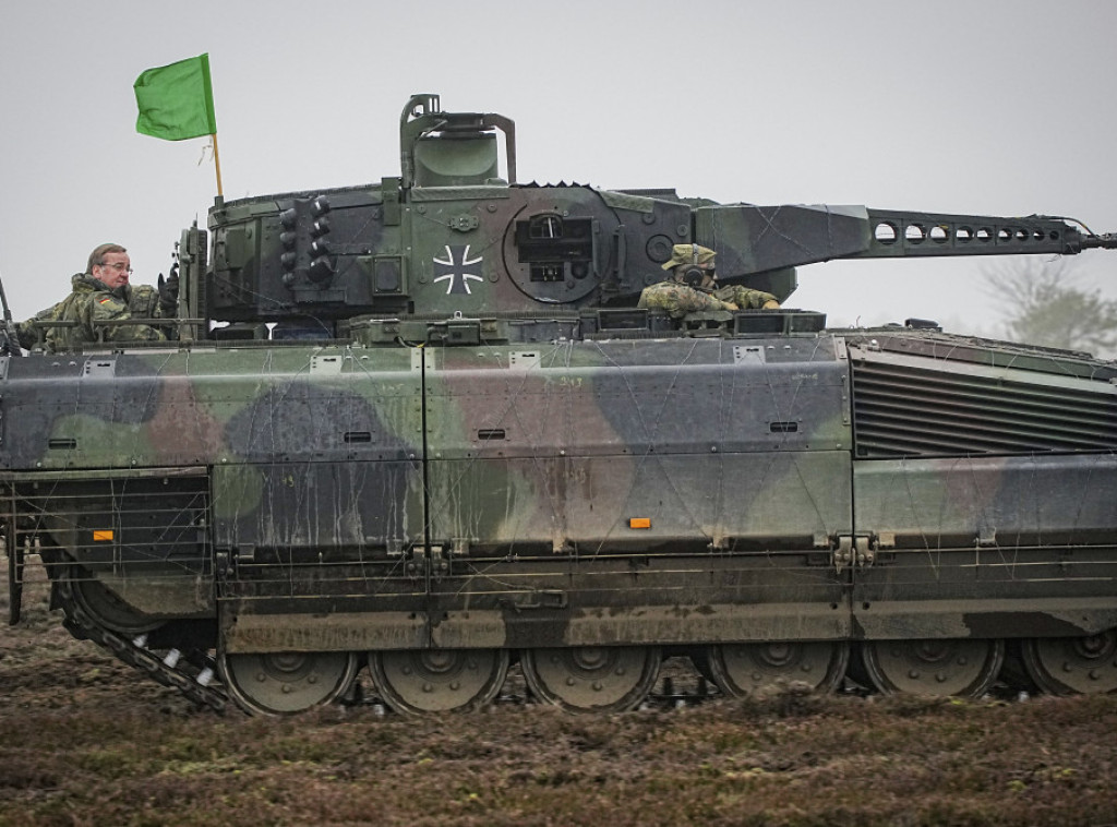Nemački ministar odbrane: Tenkovi  "Leopard 2"  biće isporučeni Ukrajini pre kraja marta