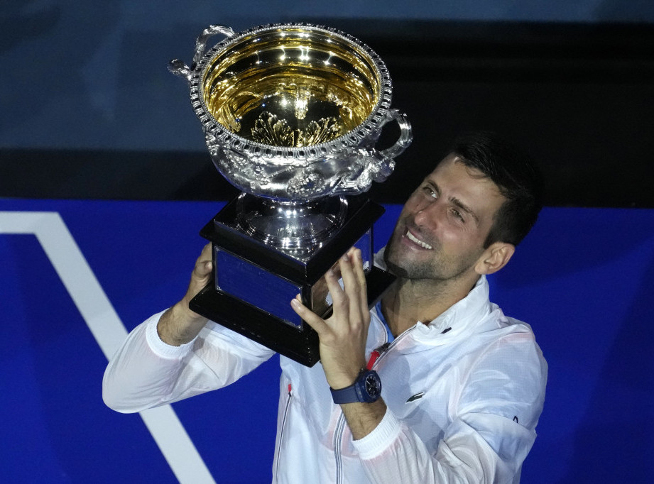 Novak Đoković osvojio 10. Australijan open i 22. grend slem titulu u karijeri