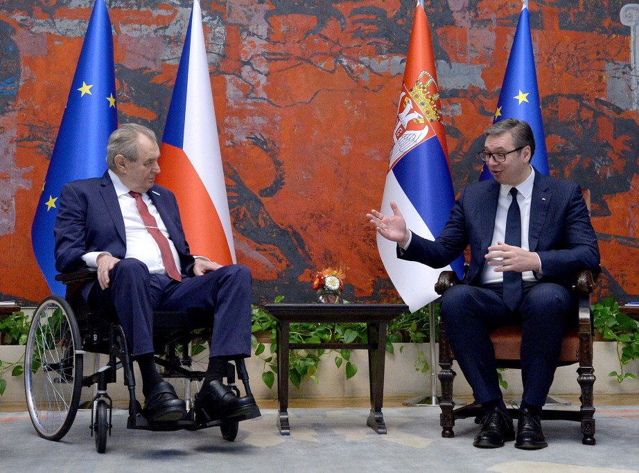 Vučić: Susret sa Zemanom je istorijski i poseban za našu zemlju