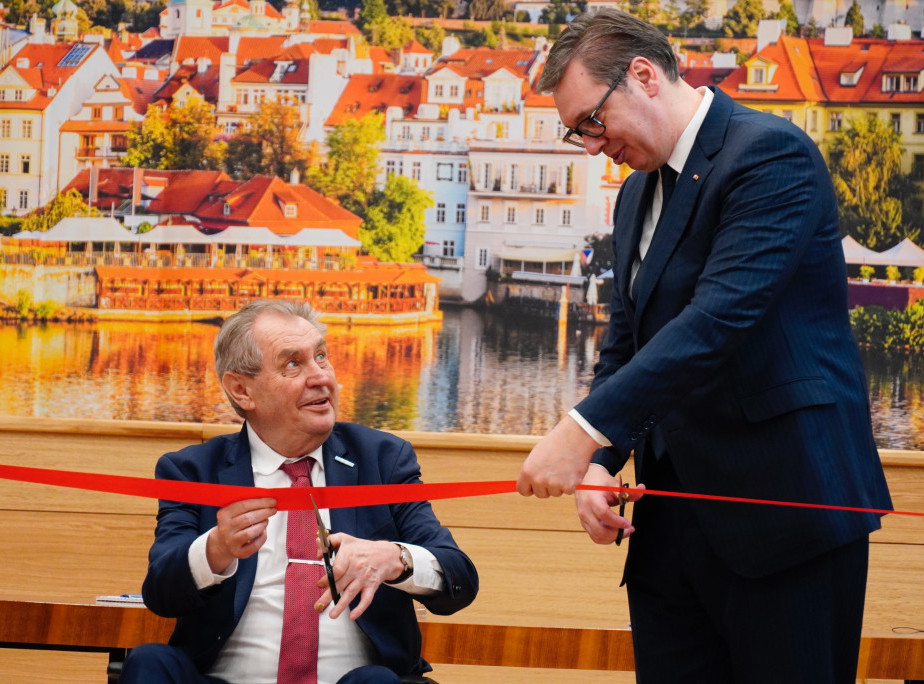 Vučić i Zeman otvorili obnovljeni Češki dom u Beogradu