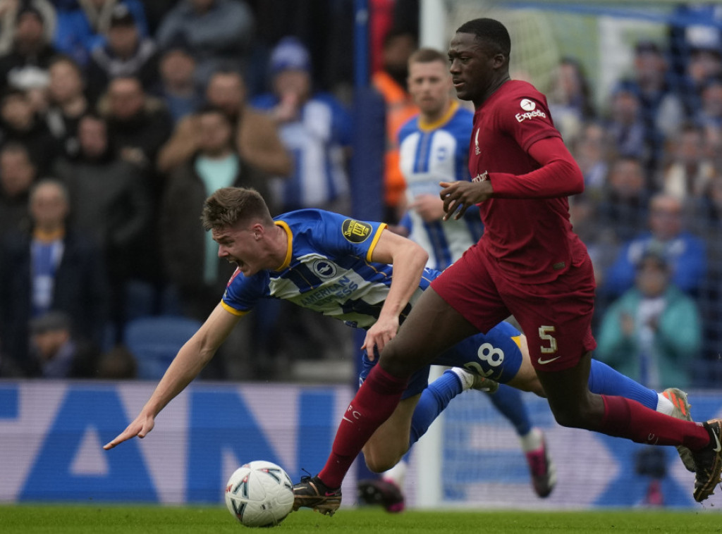 Konate tri nedelje van terena zbog povrede kolena
