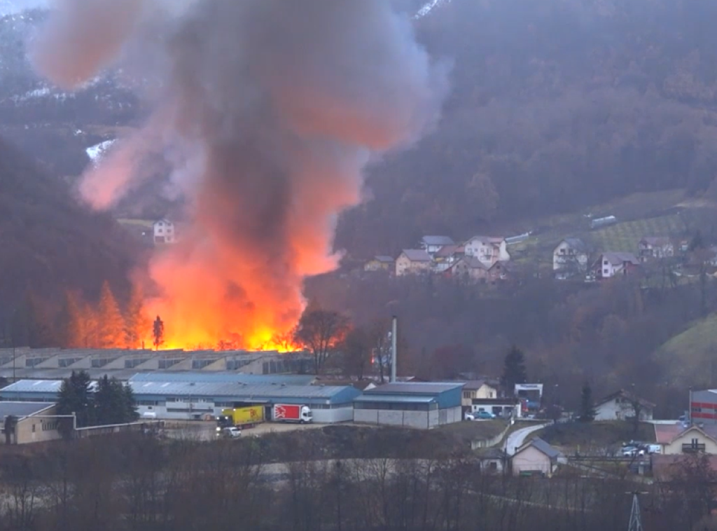 Požar u užičkom naselju Turica ugašen, vatrogasci dežuraju