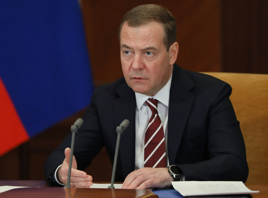 Medvedev: Koliko je rasejan, Bajden može da započne treći svetski rat