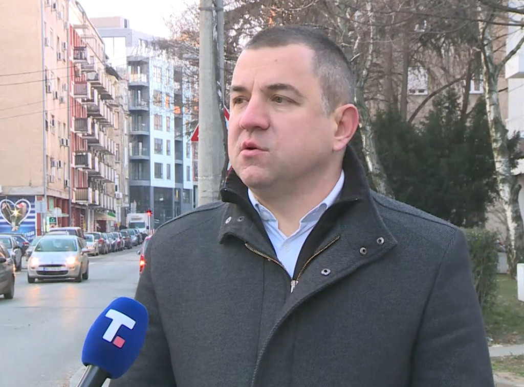 Okanović: Vožnja električnih trotineta po trotoaru biće zabranjena novim zakonom