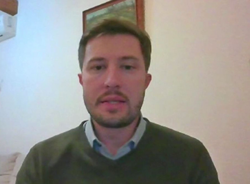 Stefan Surlić: Srbija nije stavljena pred svršen čin