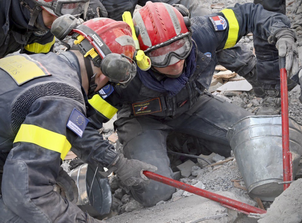 Broj mrtvih u zemljotresu u Turskoj i Siriji premašio 11.000
