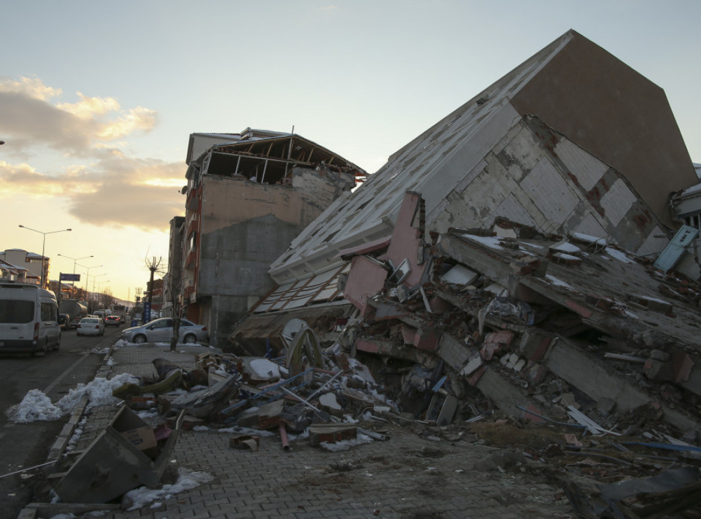 Bi-Bi-Si: Loša primena građevinskih propisa doprinela urušavanju zgrada u Turskoj