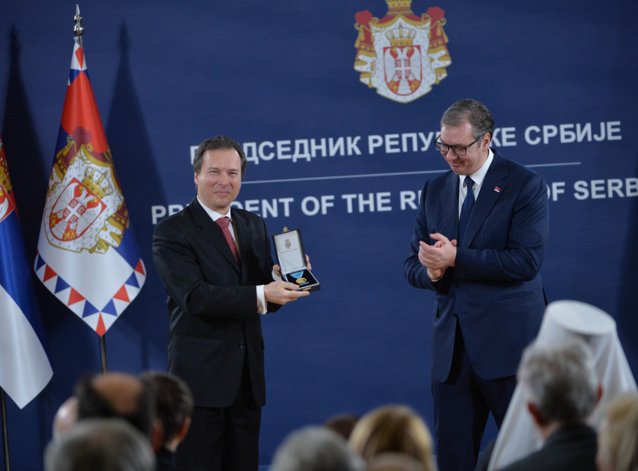 Bojan Suđić povodom odlikovanja: Ispunjen život umetnika ogleda se u priznanju društva