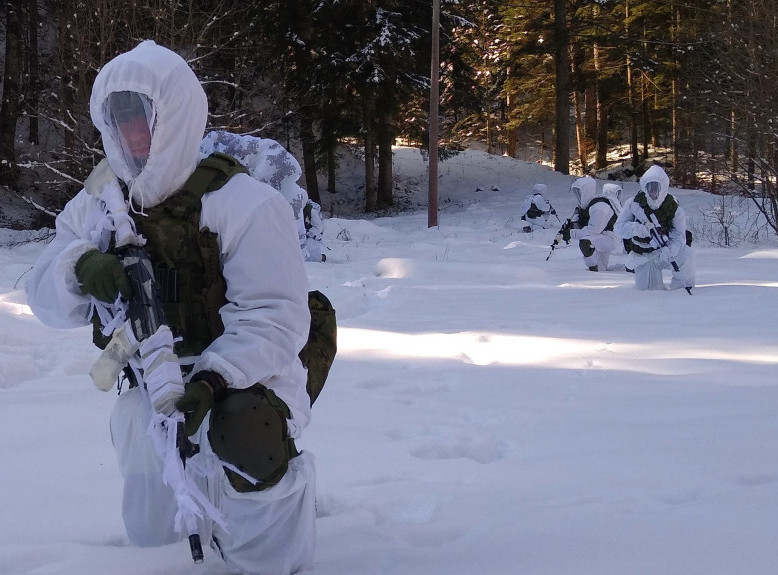 Održana redovna obuka izviđačkih jedinica Vojske Srbije u zimskim uslovima