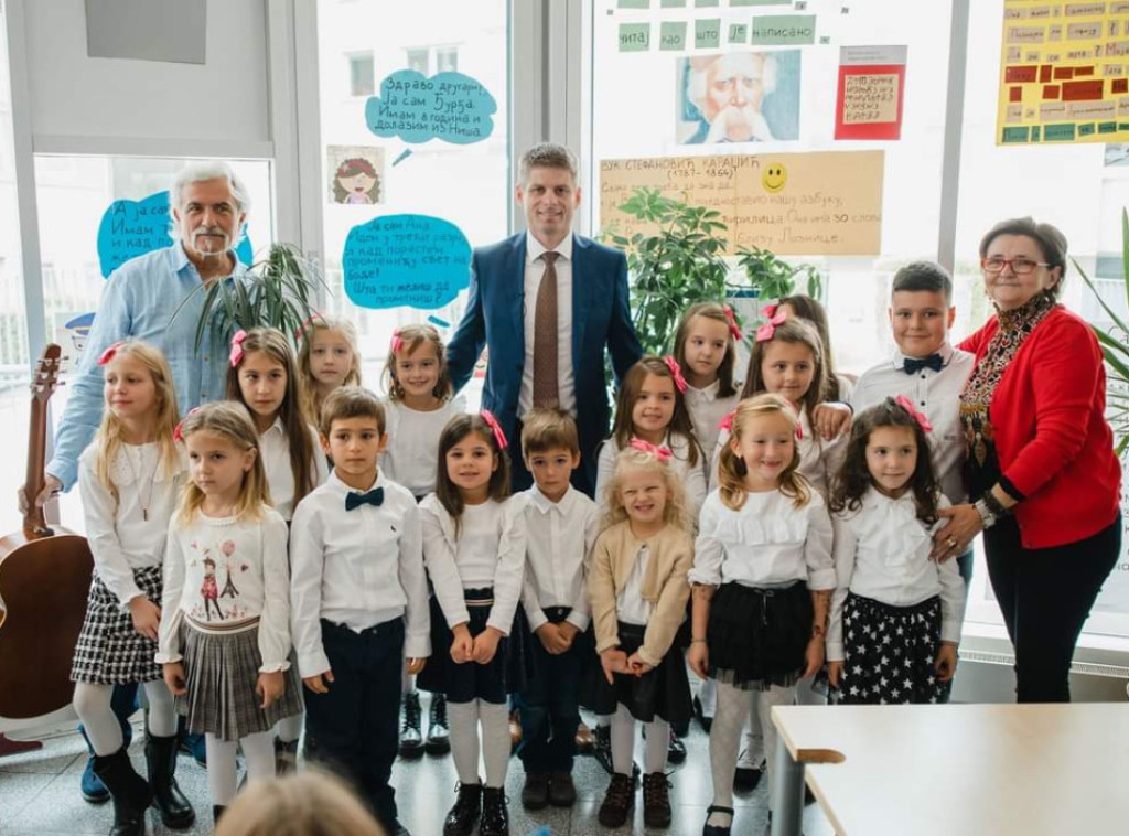 Guyon: New Serbian-language schools to open in US, Austria
