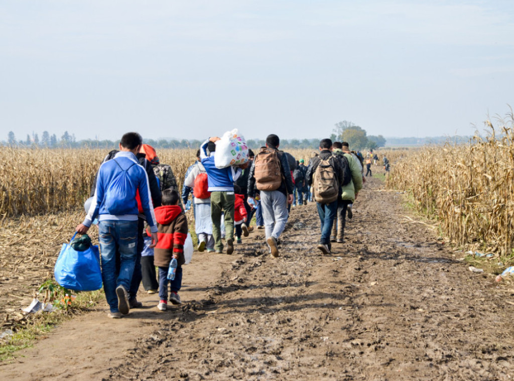 Mađarska: Migranti će "preplaviti" EU ako ne uvede programe za razvoj Afrike