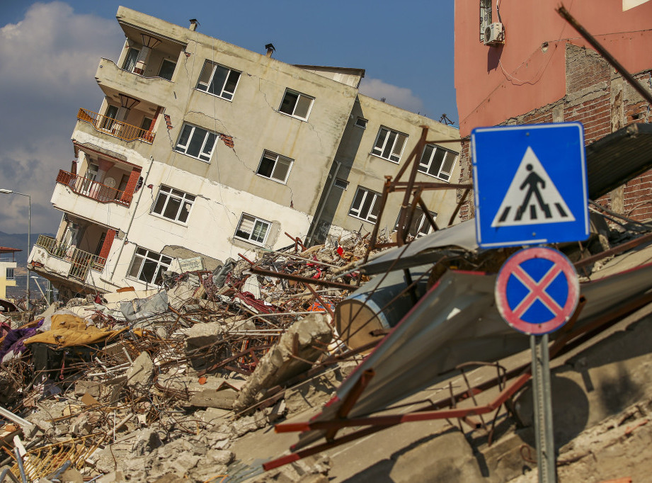 Turska širi istragu o građevinskim izvođačima koji su prekršili standarde