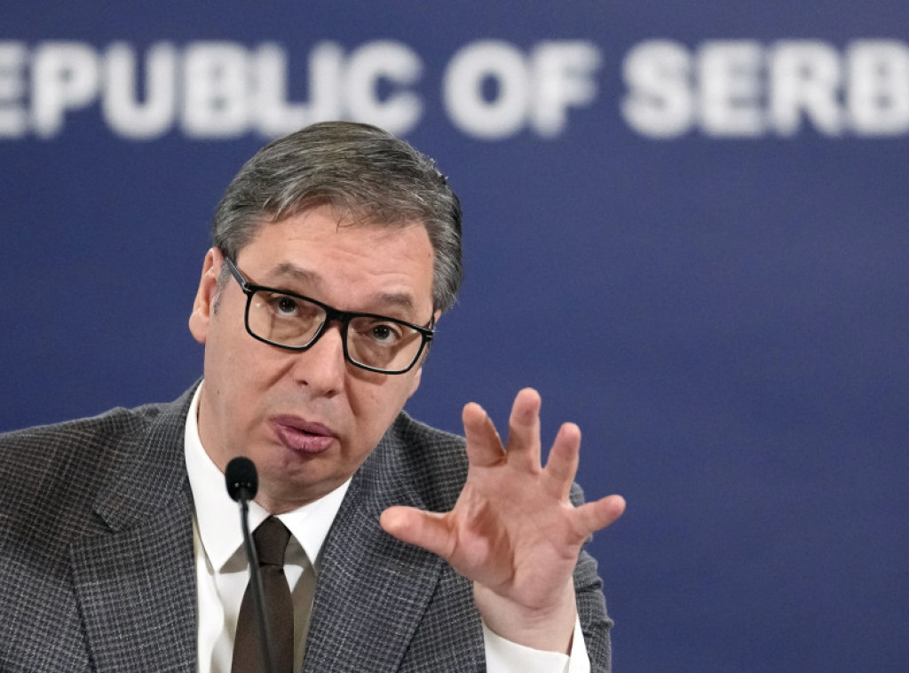 EU officials to meet with Vucic at around 4.15 pm