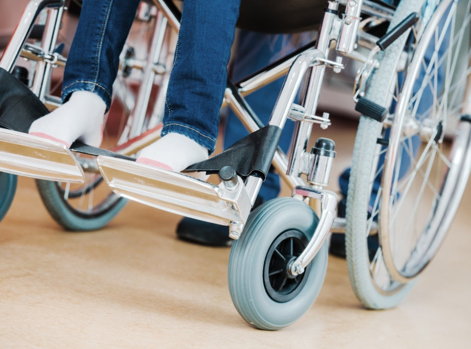 U Srbiji postavljeno više od 140 rampi za osobe sa invaliditetom