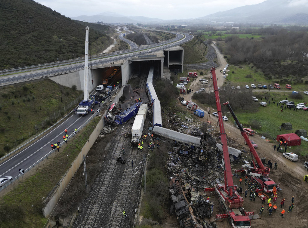 Grčka: Broj poginulih u železničkoj nesreći se popeo na 57