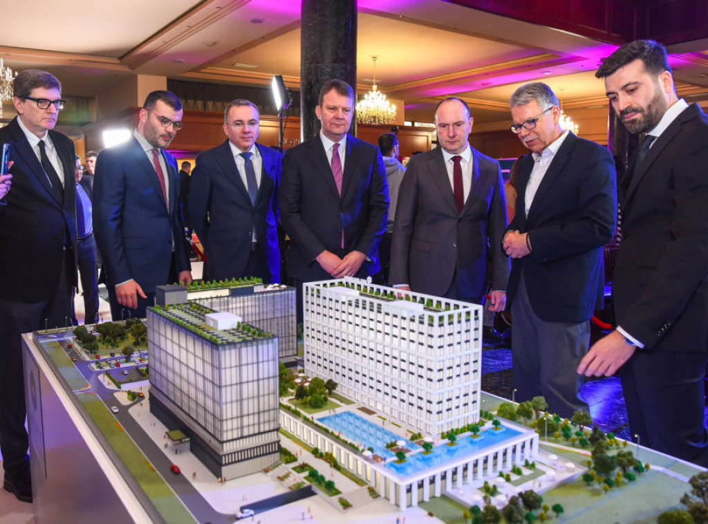 Potpisan ugovor o izgradnji hotela "Hajat ridžensi" u Novom Sadu