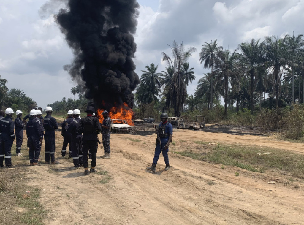 Eksplozija naftovoda na jugu Nigerije, najmanje 12 osoba poginulo
