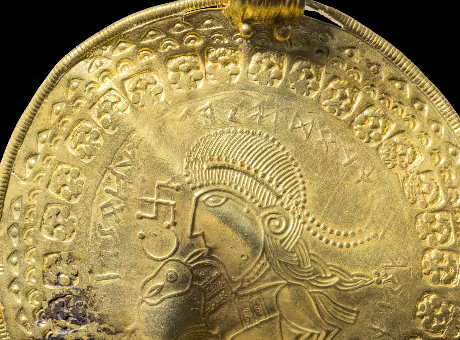 Danski naučnici otkrili runski zapis o bogu Odinu iz 5. veka