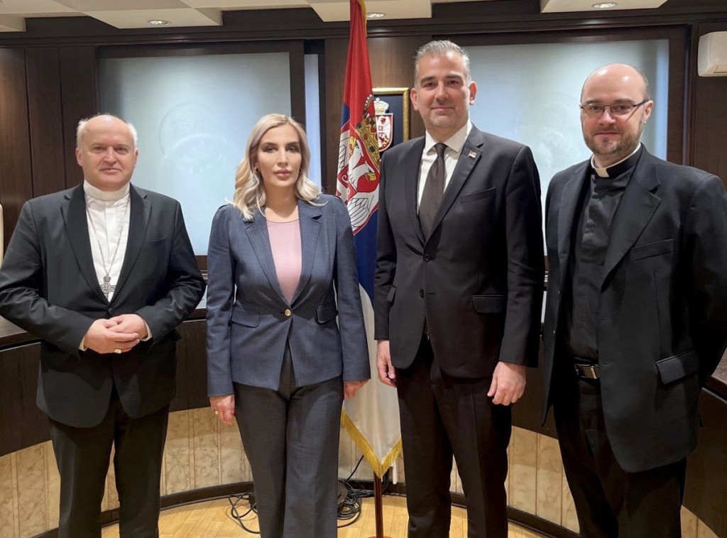 Ministarka pravde Maja Popović i beogradski nadbiskup Ladislav Nemet razgovarali o unapređenju saradnje