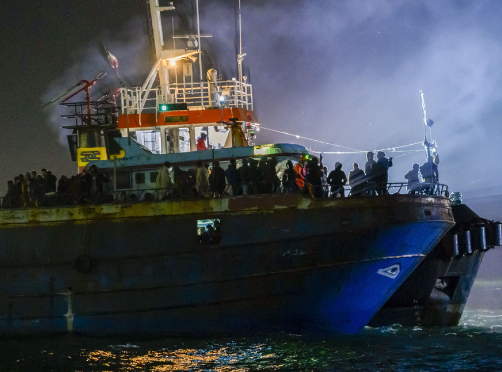 Italija: Više od 1.000 migranata prebačeno danas na južnu obalu