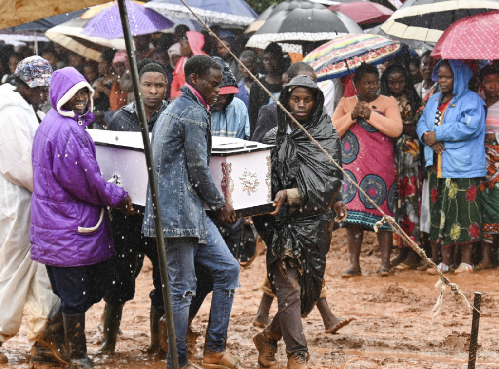 Najmanje 438 osoba stradalo u poplavama koje su pogodile Malavi, potraga za preživelima i dalje traje