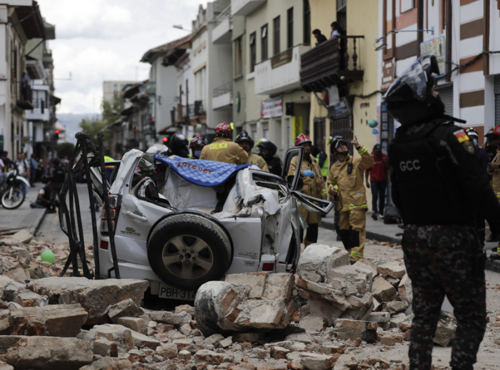 Najmanje 12 mrtvih u snažnom zemljotresu u Ekvadoru