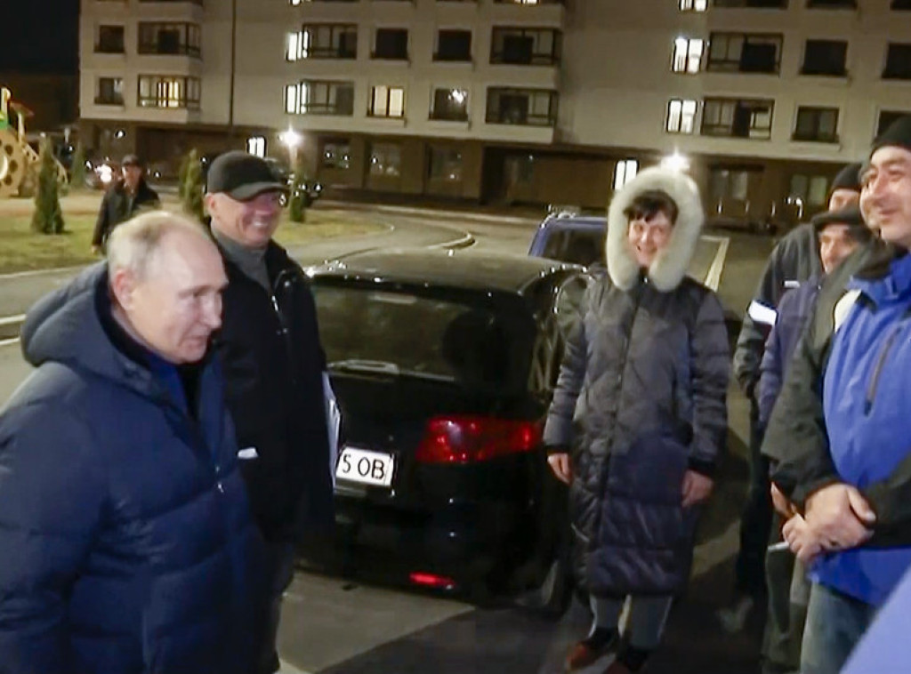 Vladimir Putin posetio Marijupolj