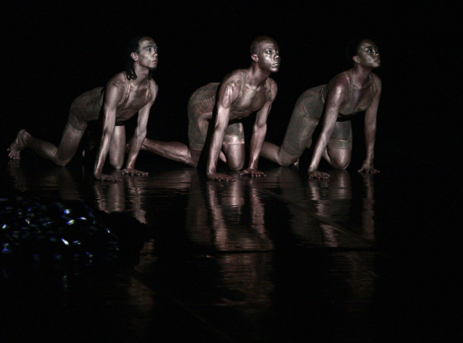 Predstava Crna rupa kolektiva “Tribe” iz Njujorka gostovala na 20. Beogradskom festivalu igre