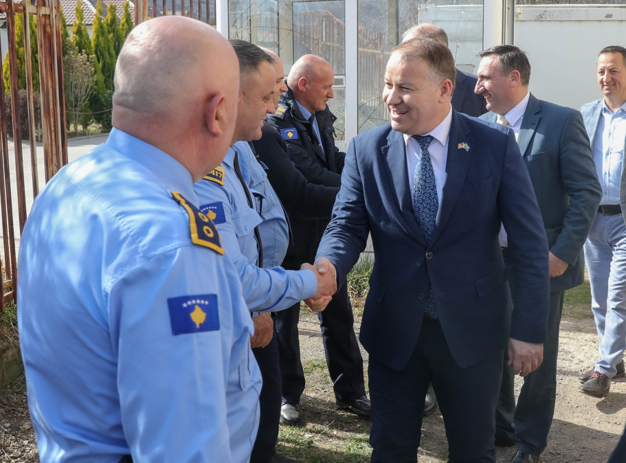 Generalni direktor tzv. Kosovske policije Gazmend Hodža posetio policijske stanice regiona sever