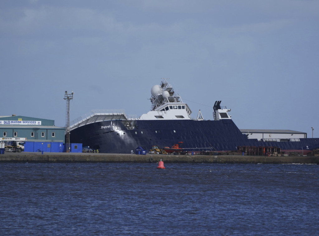 U prevrtanju velikog broda u škotskoj luci povređeno 25 ljudi