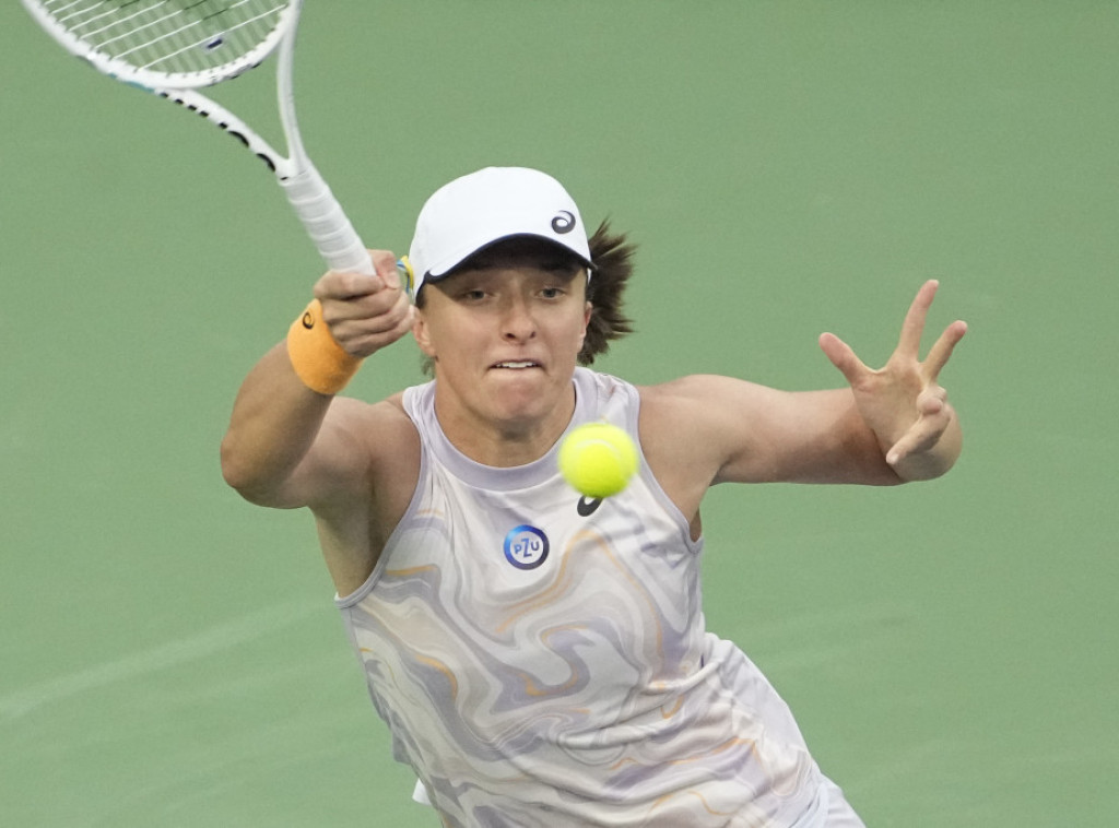 Iga Švjontek se zbog povrede povukla sa turnira u Majamiju