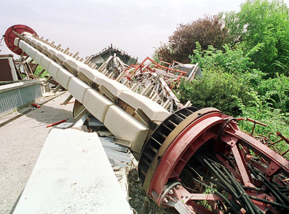 Ekonomisti za Tanjug: Katastrofalne i gotovo nemerljive ekonomske posledice NATO bombardovanja