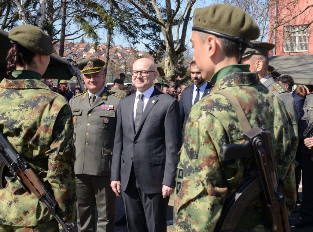 Vučević prisustvovao polaganju zakletve vojnika generacije "Mart 2023" u Valjevu